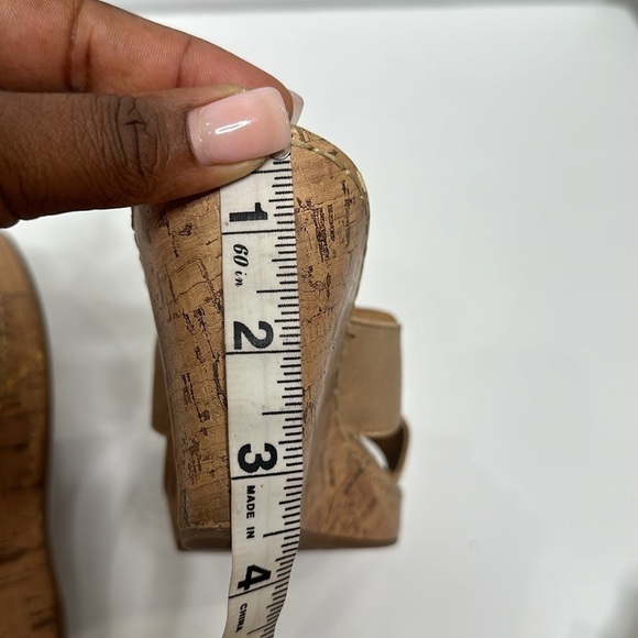 BOC Tan Floral Cork Wedge Upper Leather Comfort Sandals Women’s Comfort Shoes 7M - Picture 15 of 15